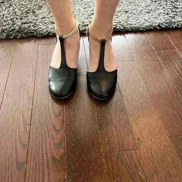 Bueno  Vintage Style Shoes - Picture 8 of 10